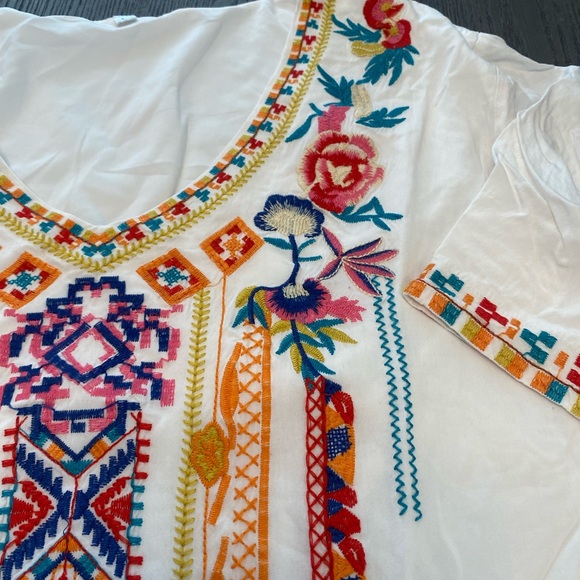 Embroidered Lined Top - Picture 2 of 13